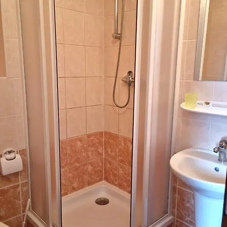 Guest house Veghouse - U Plaze